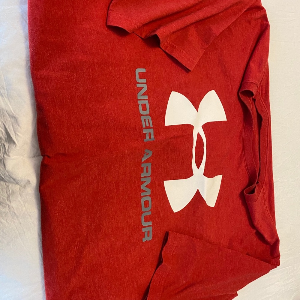 Under Armour men’s T-shirt